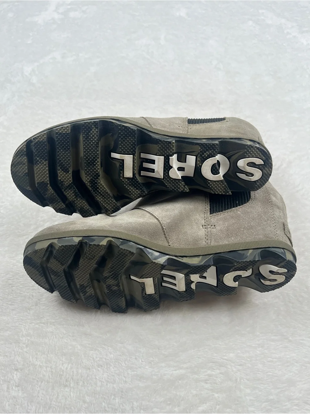 Sorel Joan of Arctic Wedge Booties Green Suede Camo Sole Women’s Size 9